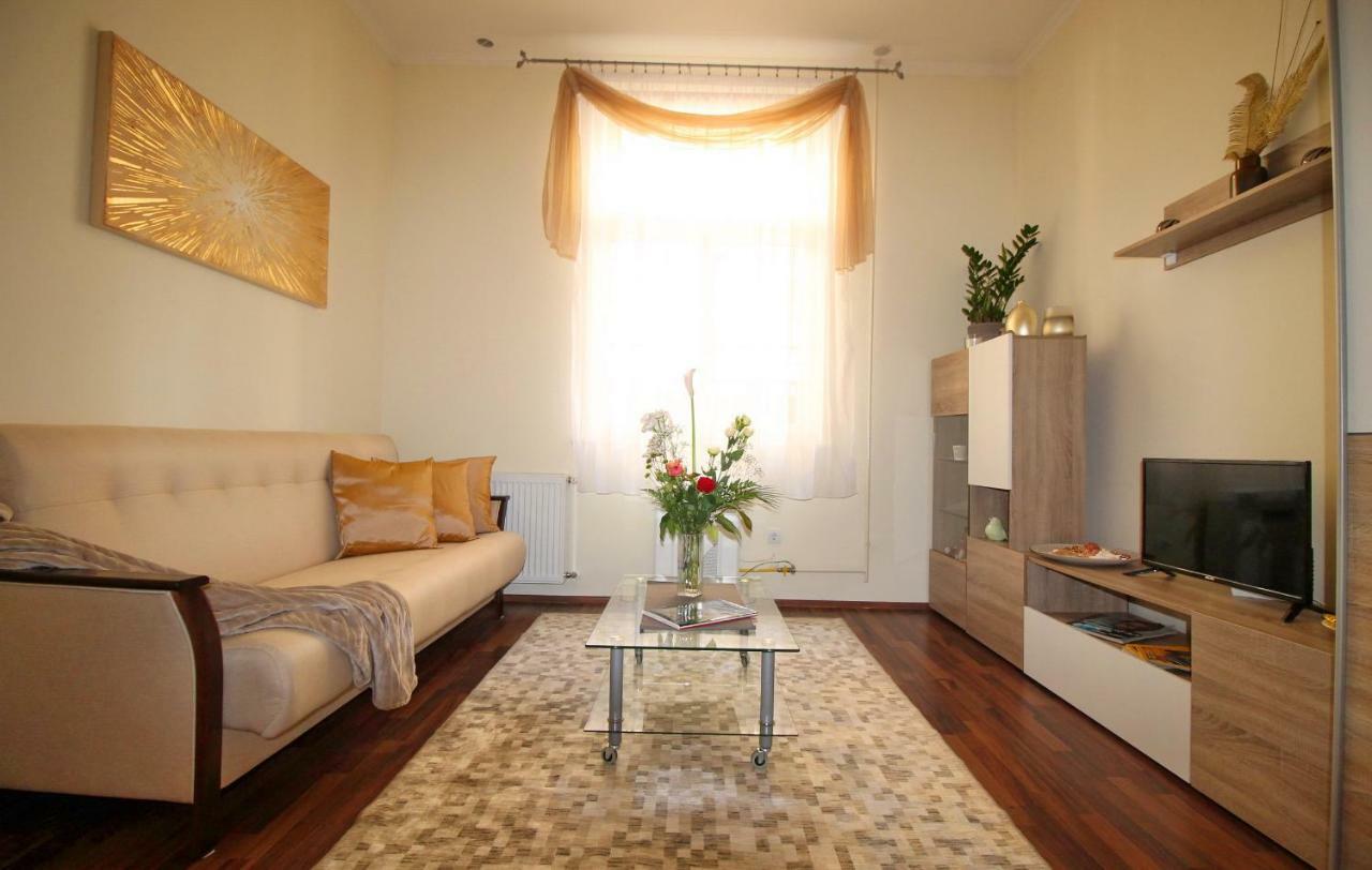Castle Court Appartement *